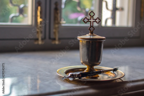 Tableau sur toile still life, Church utensils set for the anointing