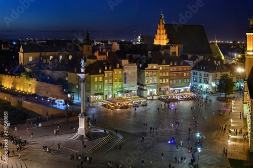 Wallpaper Mural Night panorama of Royal Castle in Warsaw Torontodigital.ca