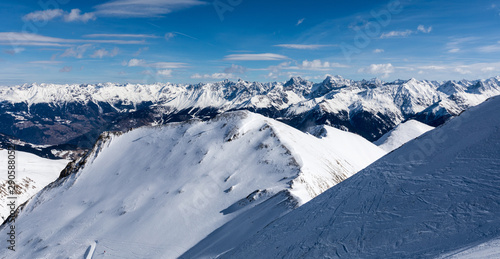 Bergwelt von Österreich im Winter