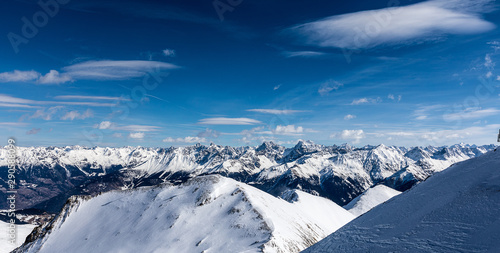Bergwelt von Österreich im Winter
