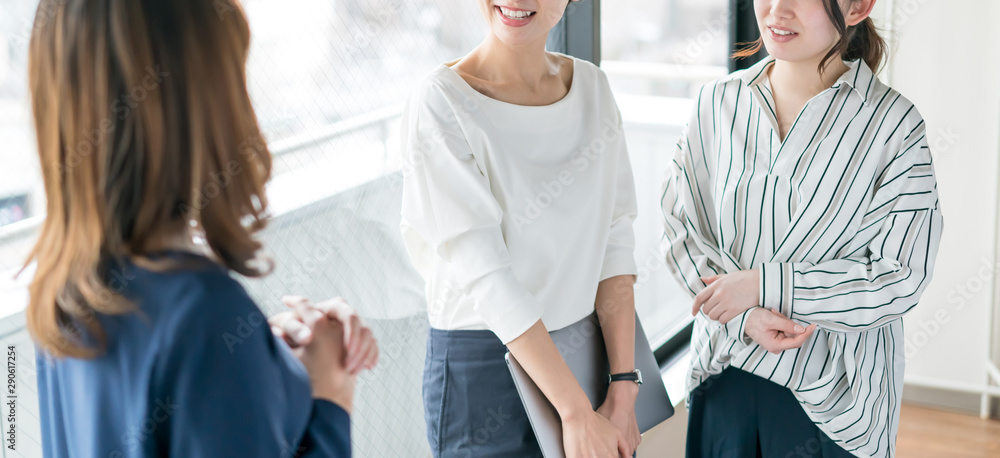 ビジネス・女性 ビジネス・女性