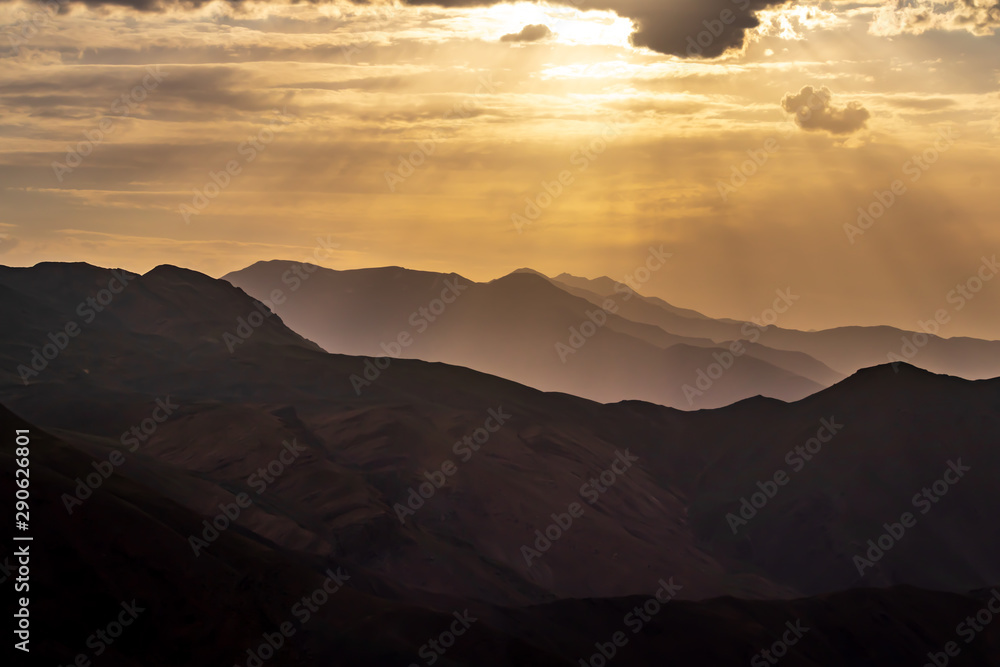 Fototapeta premium sunset in the mountains