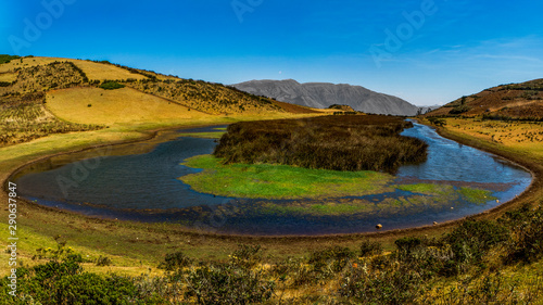 Fototapeta Naklejka Na Ścianę i Meble -  Views of the Ccochacajas lagoon, Apurimac. Peru