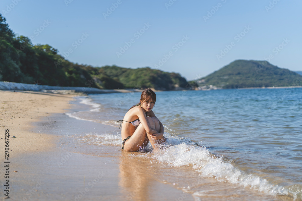 水着の女性 水着の女性
