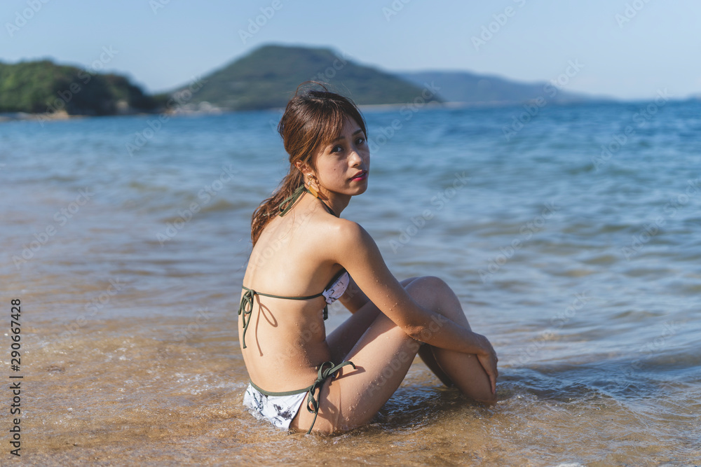 水着の女性 Stock Photo Adobe Stock