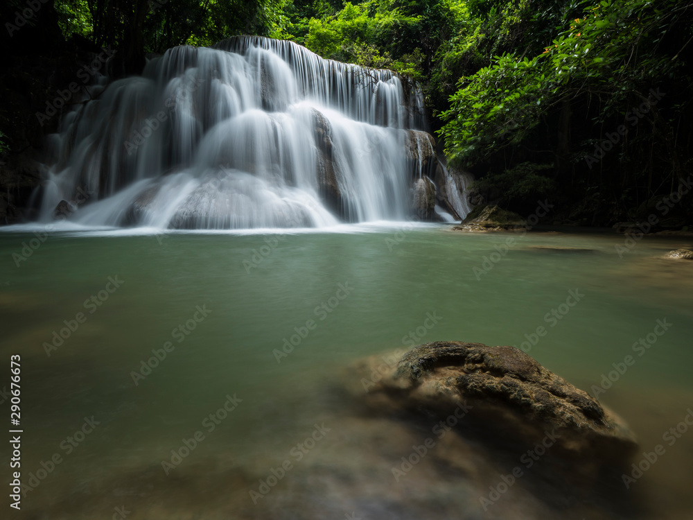 Fototapeta premium Huay Mae Khamin waterfall, Srisawat Kanchanaburi Thailand