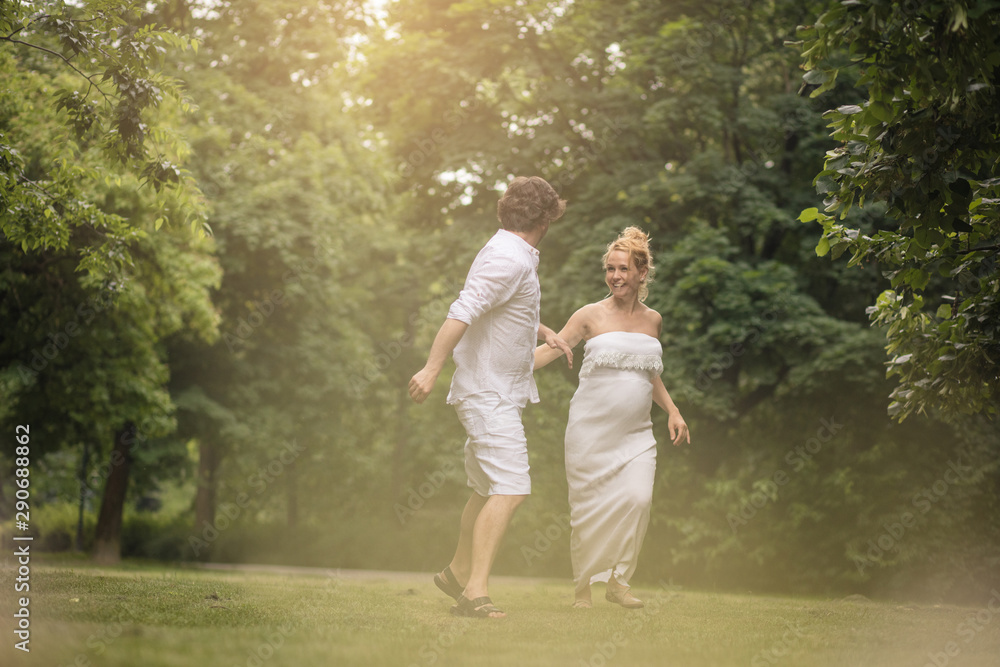 Fototapeta premium Playful summer romance.