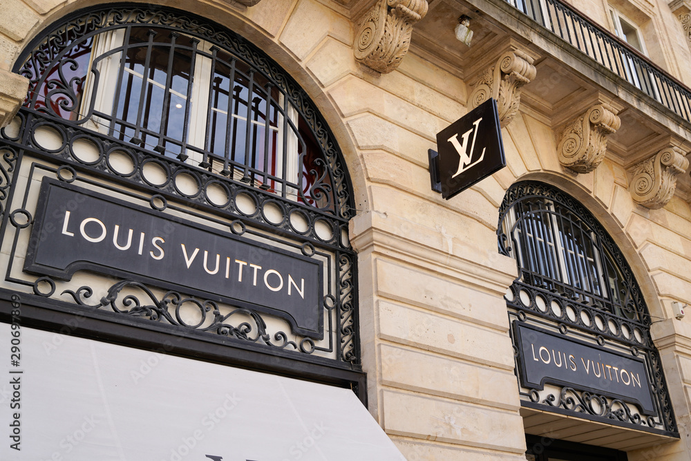 Louis Vuitton Store Sign Stock Photo - Download Image Now - Louis