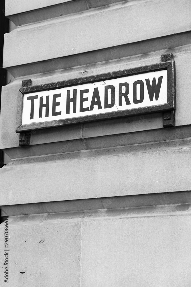 Obraz premium Headrow, Leeds. Black and white vintage style.