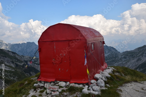 Tambre - Bivacco invernale rifugio Semenza