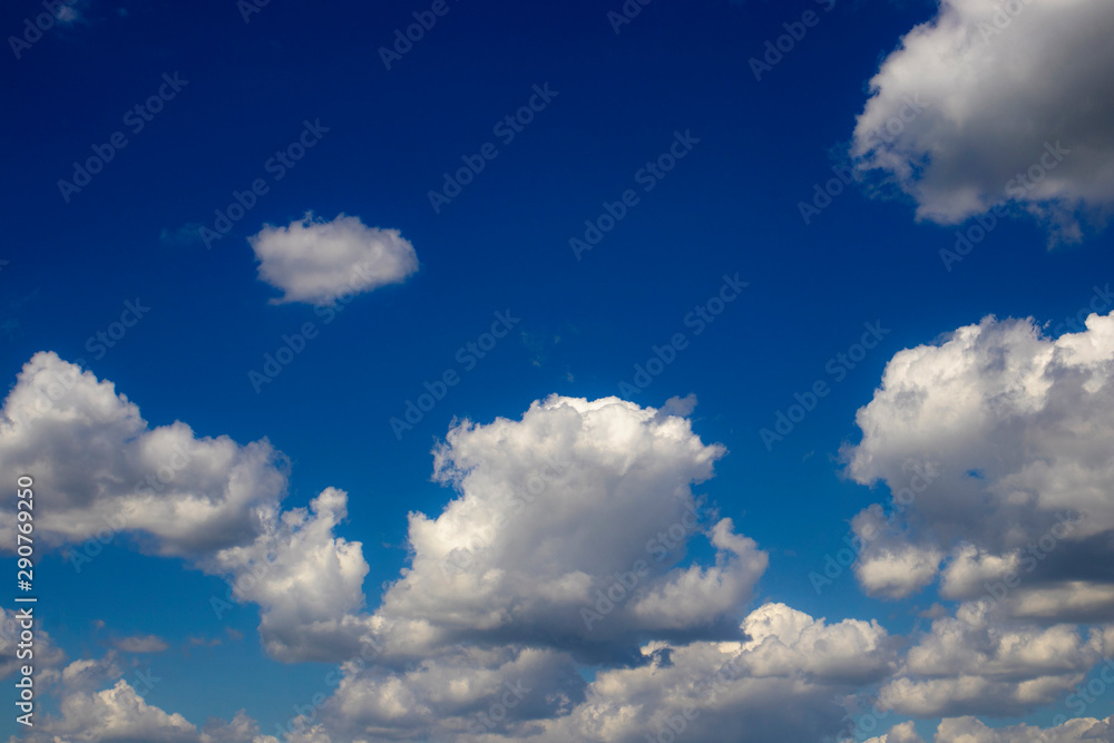 Obraz premium Cloudscape. Blue sky and white cloud.