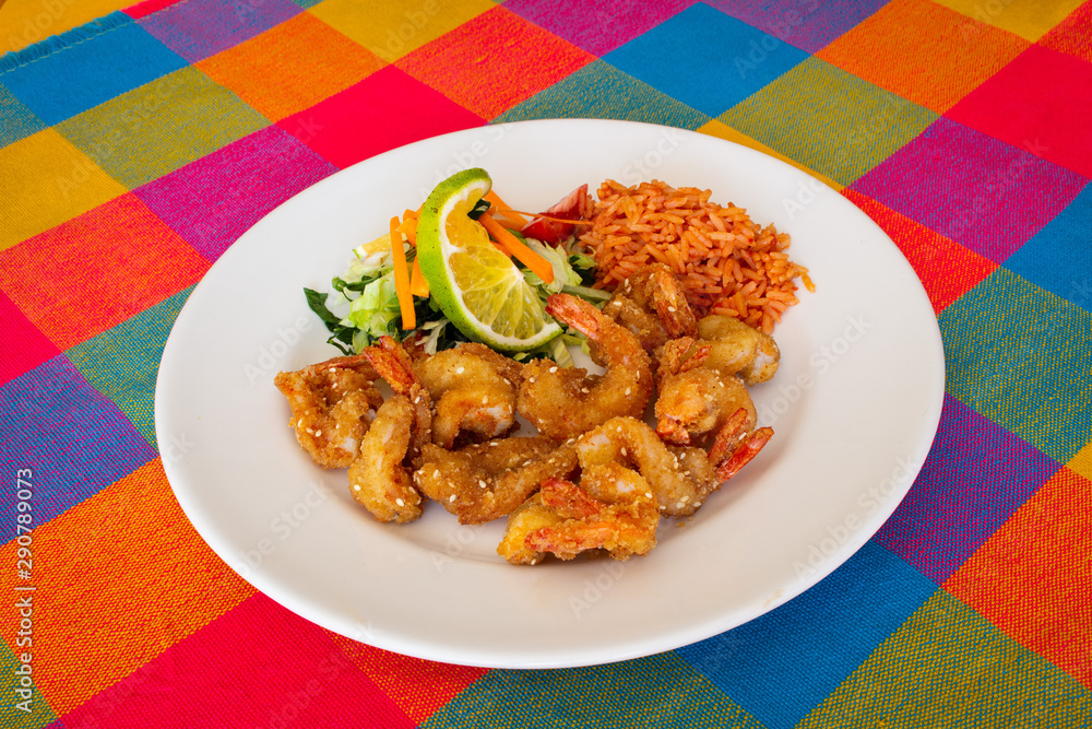 Cmarones empanizados