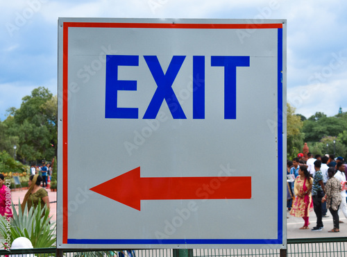 exit sign in india gate in new delhi