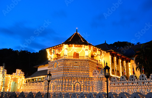 Temple of the Sacred Tooth Relic photo