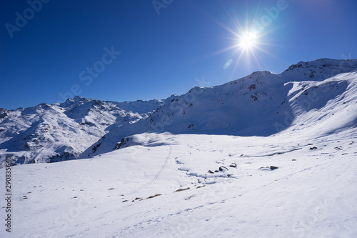 Paysage de haute montagne, dans les Alpes française © Sebastien
