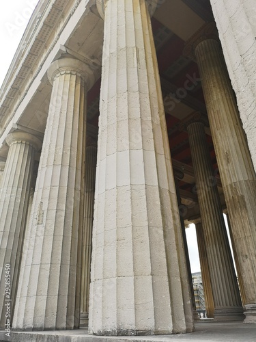 columns of building