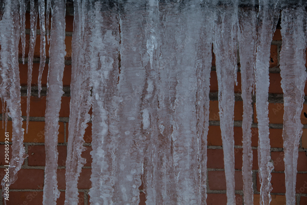 Obraz premium icicles on roof