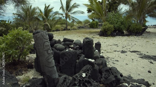 Hawaii statue symbol beach sand tradition historical photo