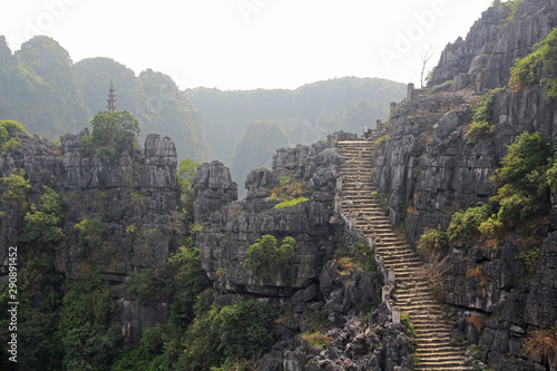 Fotografie Hang Mua observation point in Ninh Binh, Vietnam