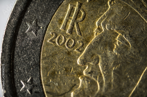 Bilde på lerret Detail of used Italian EURO coin national side