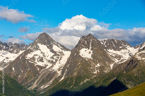 Garnot and Gloedis mountains photo