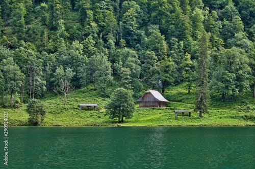Cabine on the lake