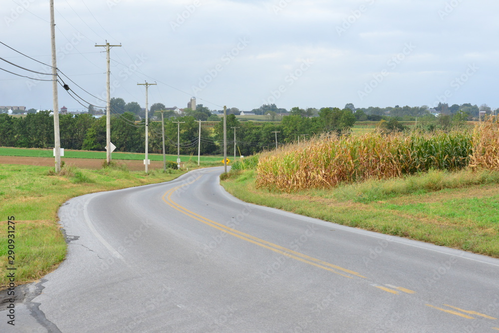 Country road in Strasburg, Pennsylvania