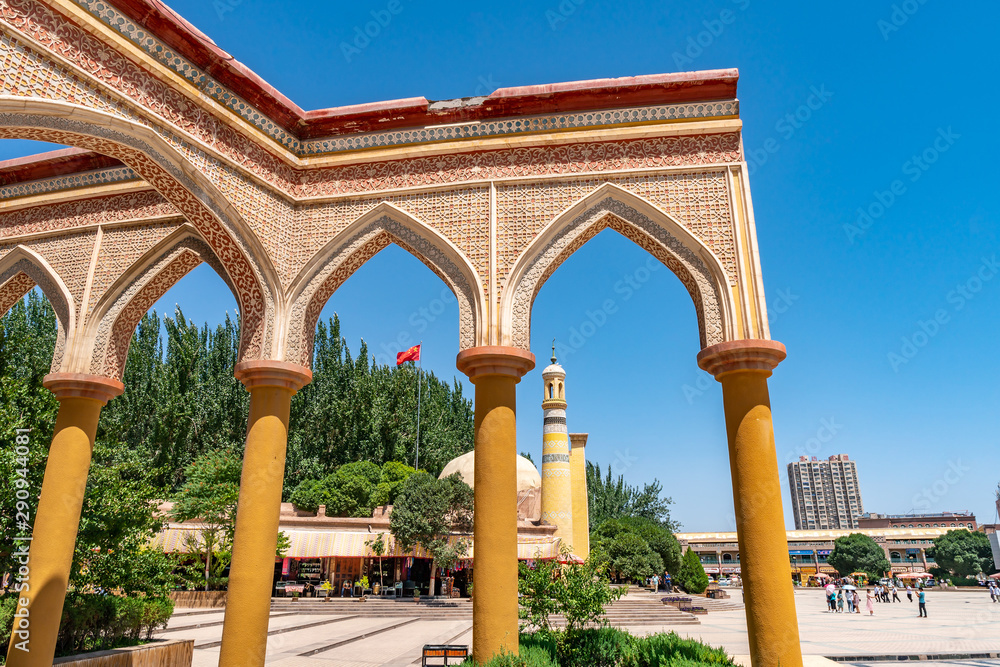 China Kashgar Arched Bow 17