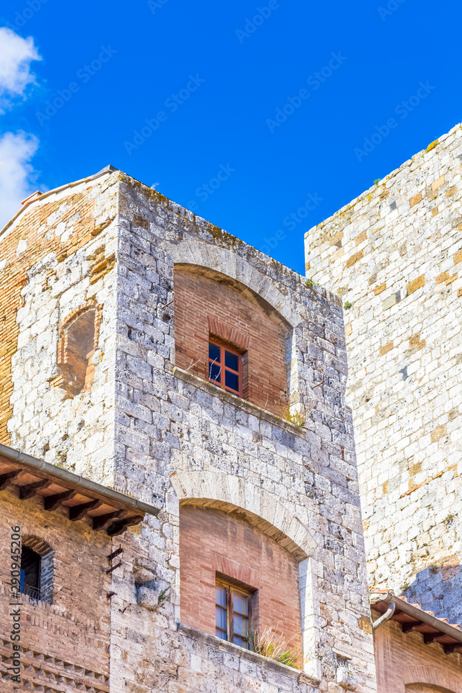 Gros plan sur les tours de San Gimignano, Italie 