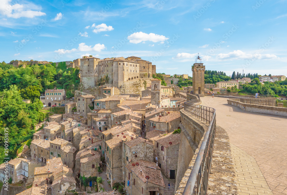 Obraz premium Sorano (Italy) - An ancient medieval hill town hanging from a tuff stone in province of Grosseto, Tuscany region, know as the Little Matera.