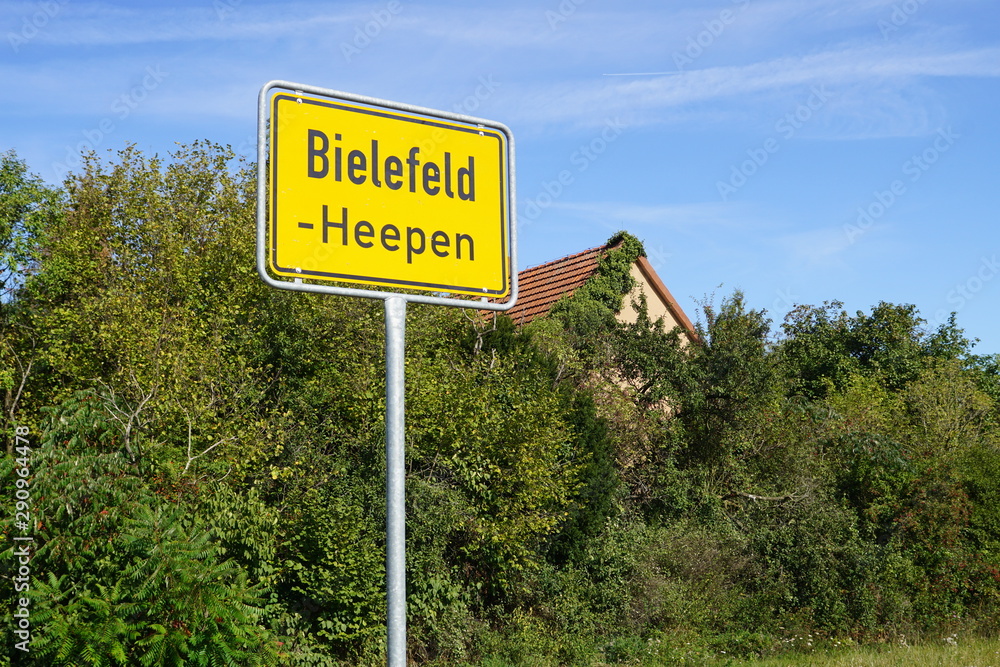 sign Bielefeld Heepen,sign, road, warning, road sign, sky, yellow, caution, street, blue, danger, safety,