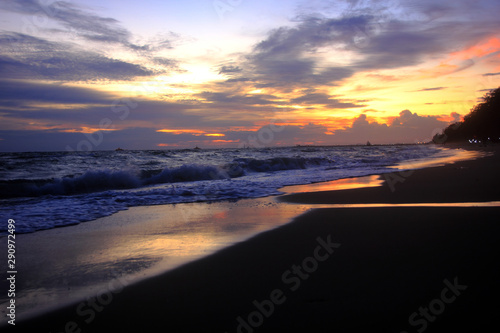 Evening sea twilight sky,Beach on the sunset  © Chaleow