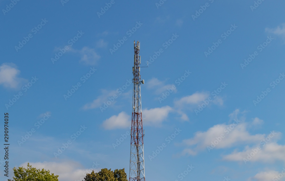 Cellular repeater, mast for broadcasting wireless communication and the Internet