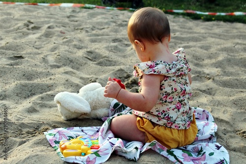 dziecko na plaży