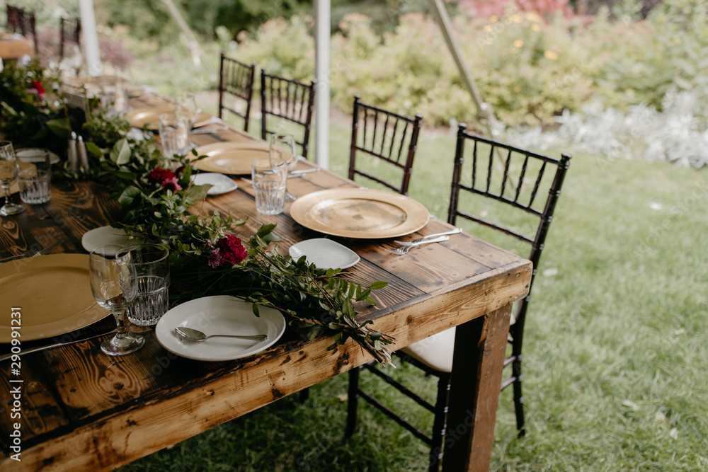 wedding garden party dinner party table setting