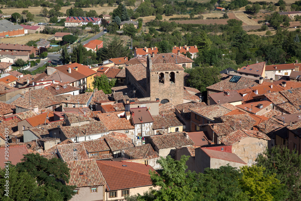 Obraz premium Church and Village, Poza de la Sal, Burgos