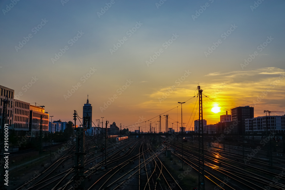 München Sonnenuntergang Hackerbrücke München Sonnenuntergang Hackerbrücke