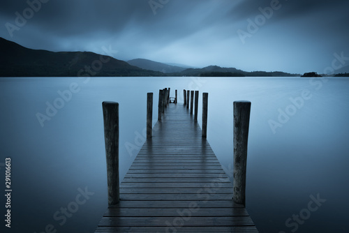 Fotografering Ashness jetty in a miserable weather