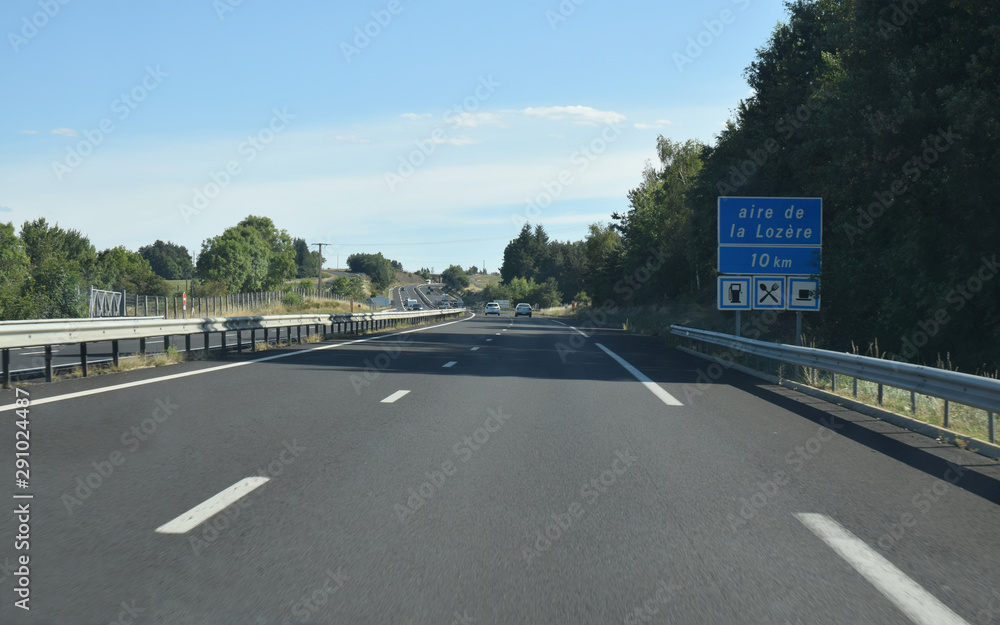 Autoroute A75, la Méridienne, dans l'Hérault Photos | Adobe Stock