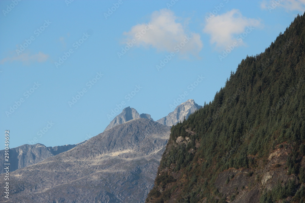 Twin peaks twin clouds 