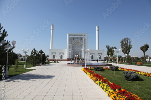 Uzbekistan, Tashkent: Minor mosque
