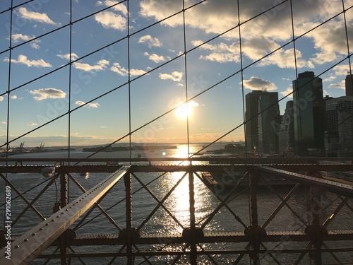 brooklyn bridge in new york city