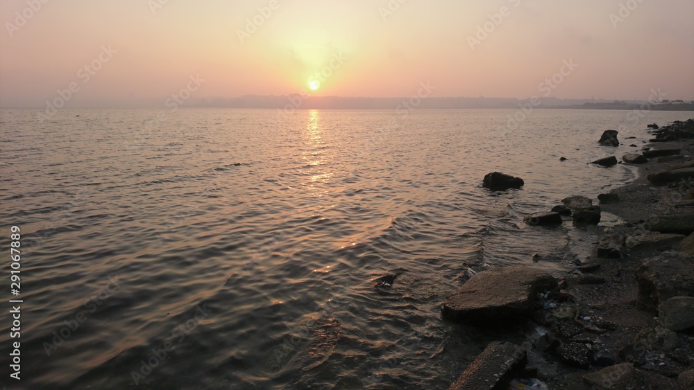 Obraz premium sunset on beach