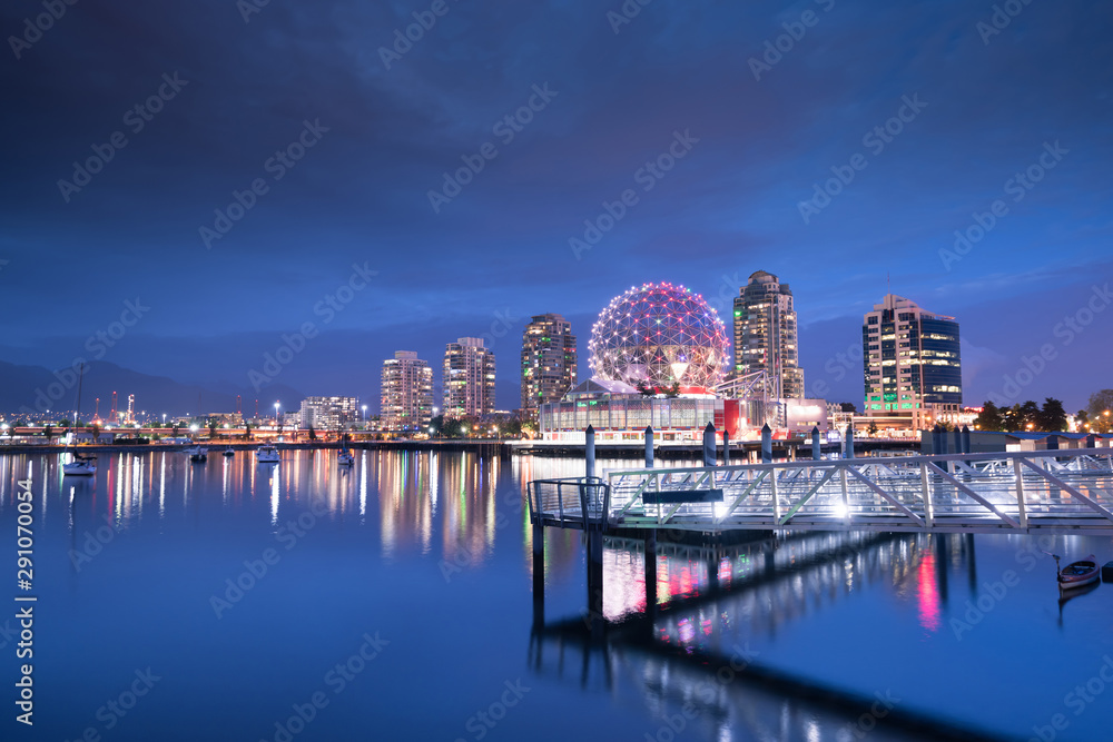 Naklejka premium Vancouver city skyline at night, British Columbia, Canada