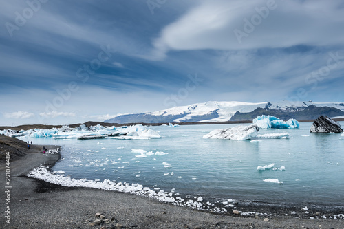 Jokulsarlon glacier ice lagoon, Iceland © surangaw