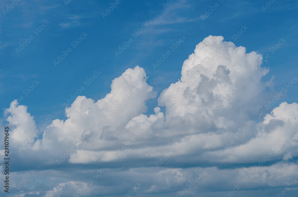 natural landscape of clouds in the blue sky