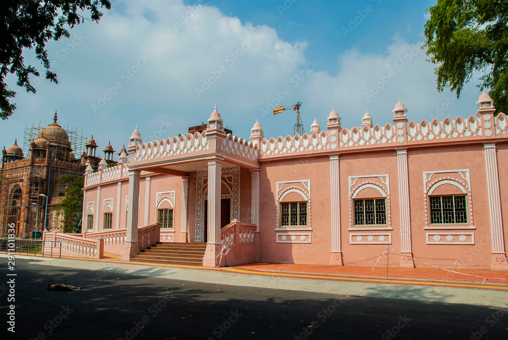 Building close to the Government Museum in Chennai