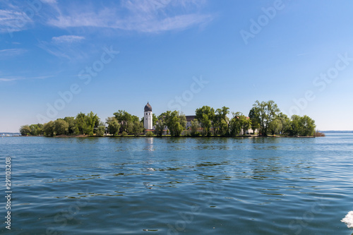Abtei Kloster auf Frauenchiemsee von Westen