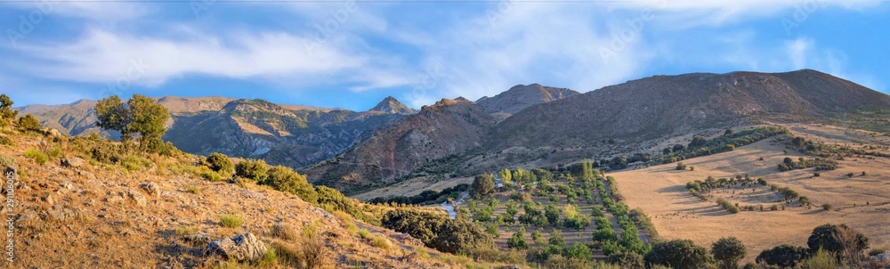 Panorámica del pico Trevenque y alrededores Panorámica del pico Trevenque y alrededores
