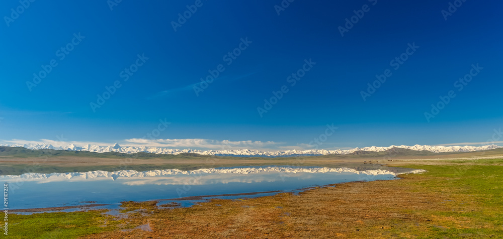 Tuzkol' lake